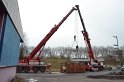 LKW umgestuerzt Niehler Hafen P263